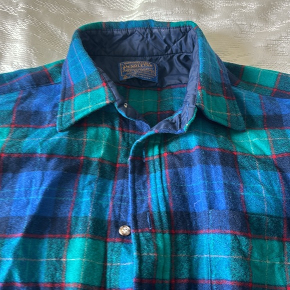Pendleton Men’s Plaid Flannel Button Up size Large - Picture 2 of 13